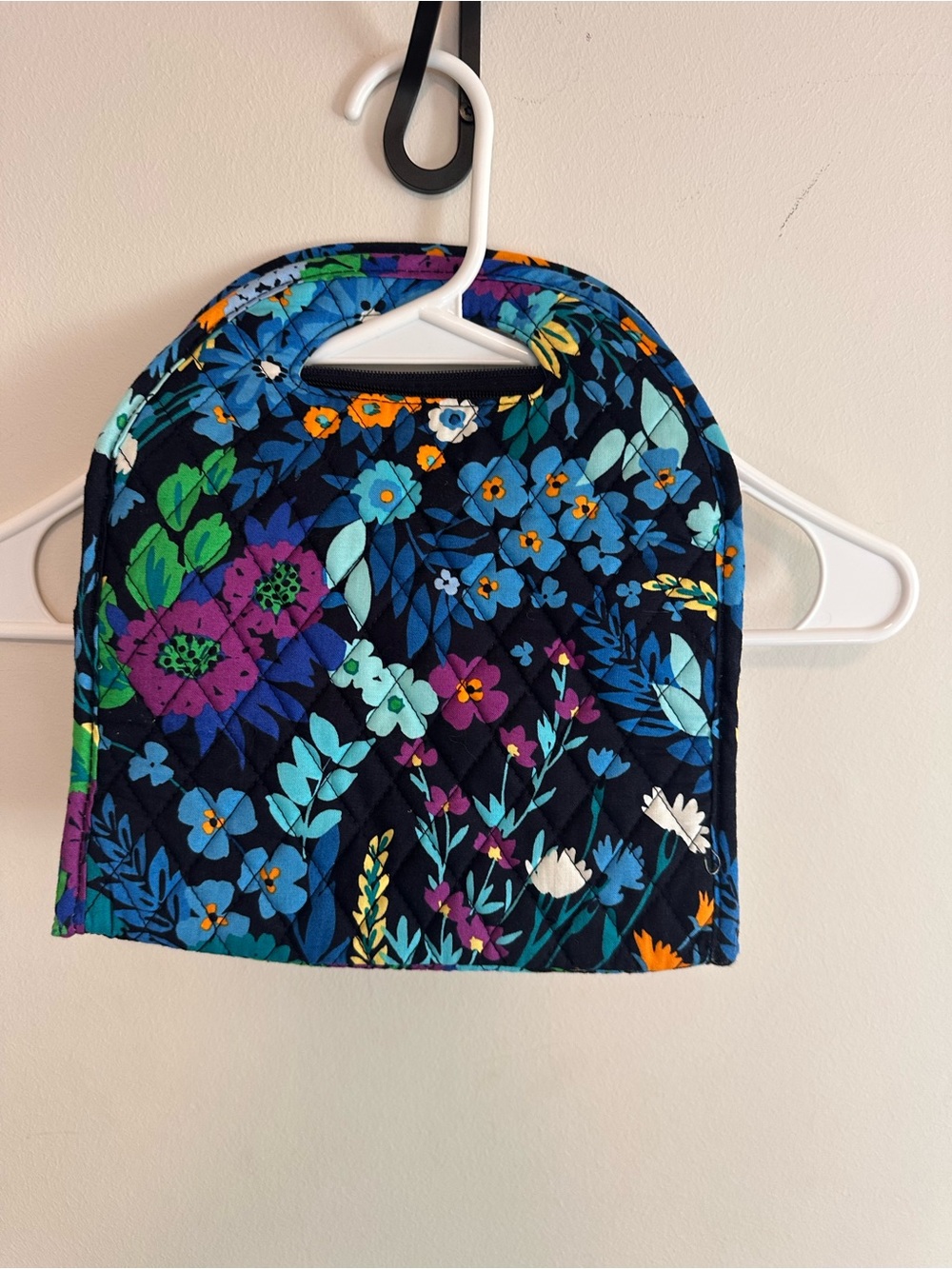 Vera Bradley Midnight Garden Quilted with Multicolor Floral Pattern lunchbag